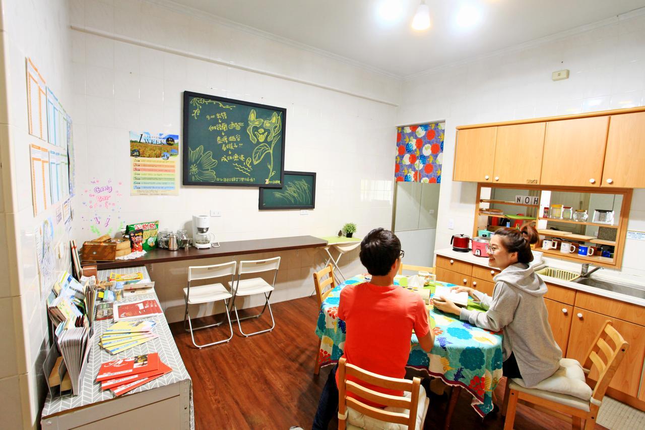 Navel Orange Hostel Taitung ภายนอก รูปภาพ