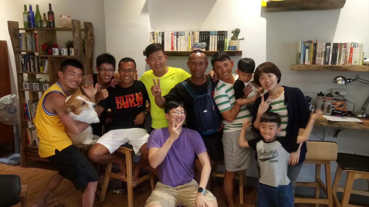 Navel Orange Hostel Taitung ภายนอก รูปภาพ